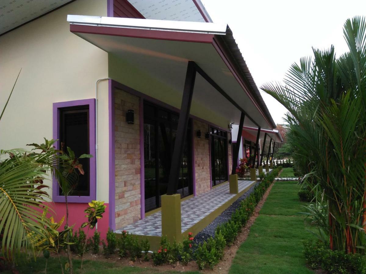 Nai Yang Beach Phuket Sirinapha Resort מראה חיצוני תמונה